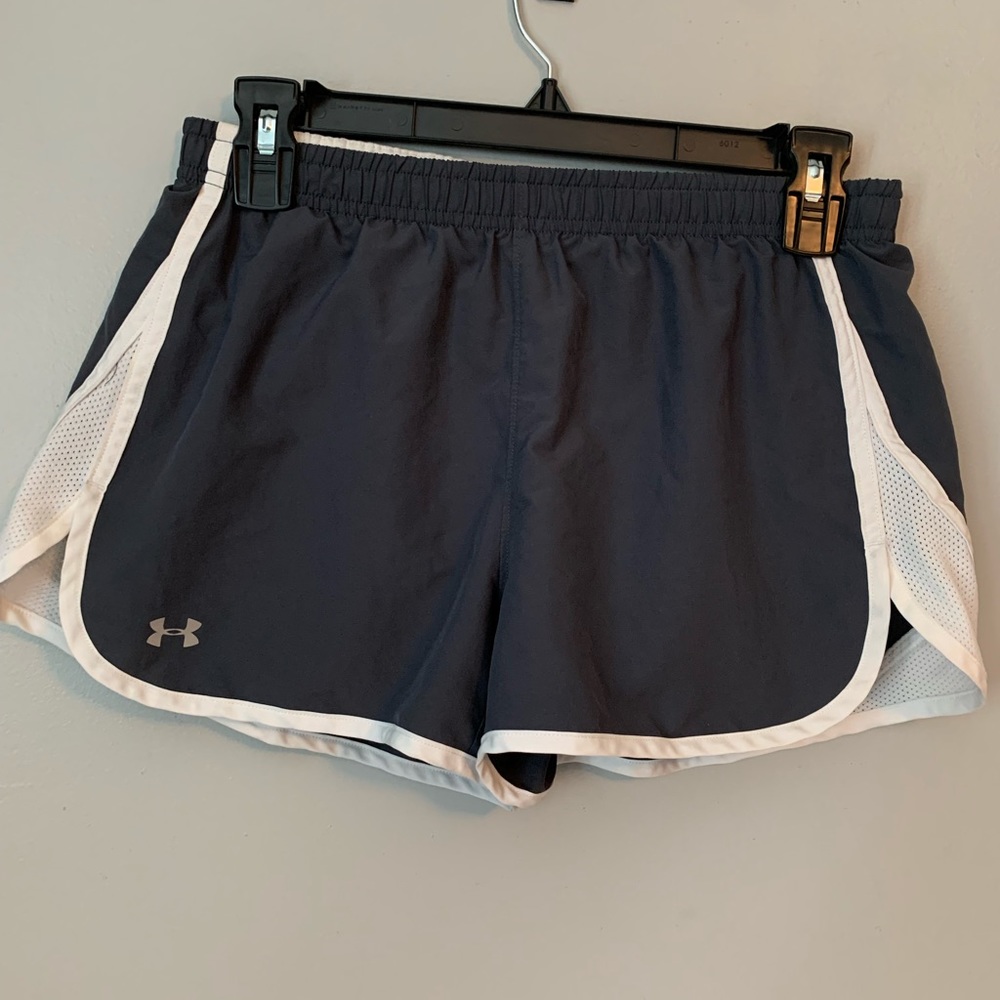 Grey shorts